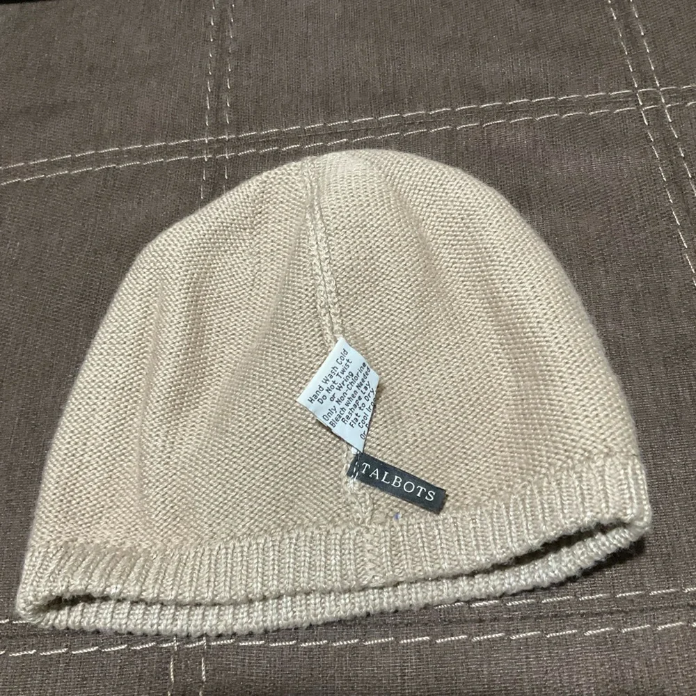 Talbots beanie hat dark tan, lots of silver sparkling (pic doesn’t show it)